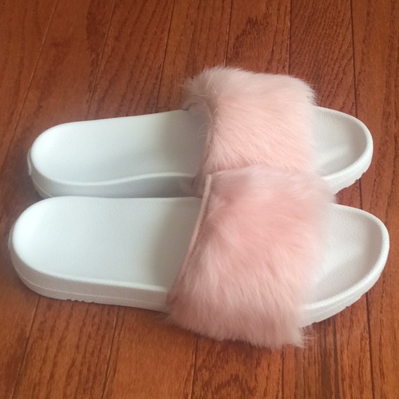🆕 Authentic UGG fluffy slides light pink- size 8 - Picture 5 of 8